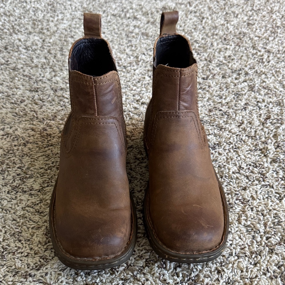 Born Men's Tan Leather Ankle Boots